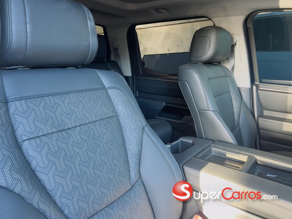 2022 Toyota Tundra LIMITED — foto 9 / 12