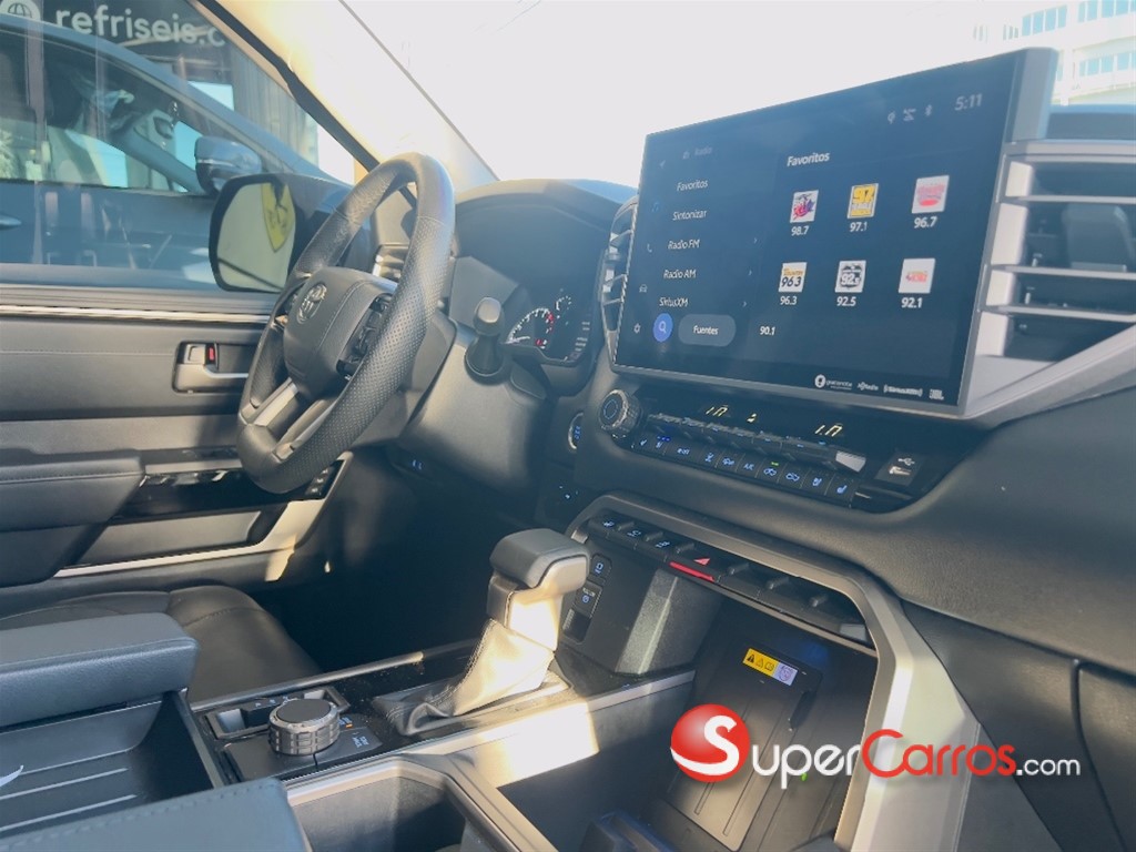 2022 Toyota Tundra LIMITED — foto 10 / 12