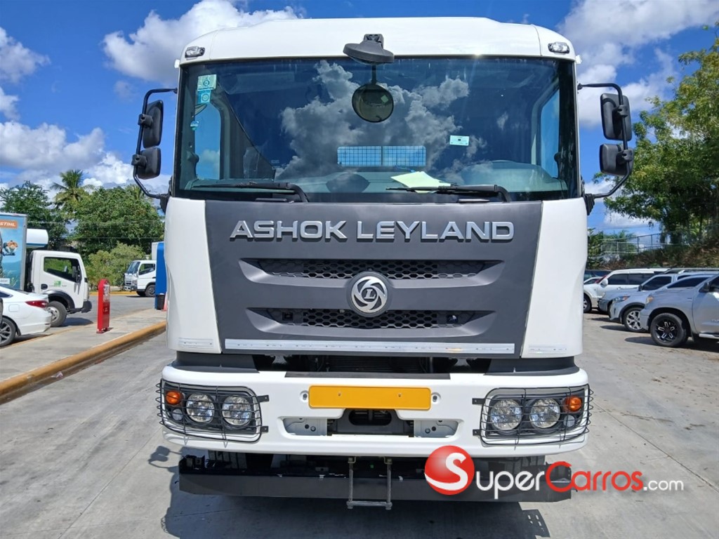 2025 ASHOK LEYLAND CAPTAIN — foto 2 / 6