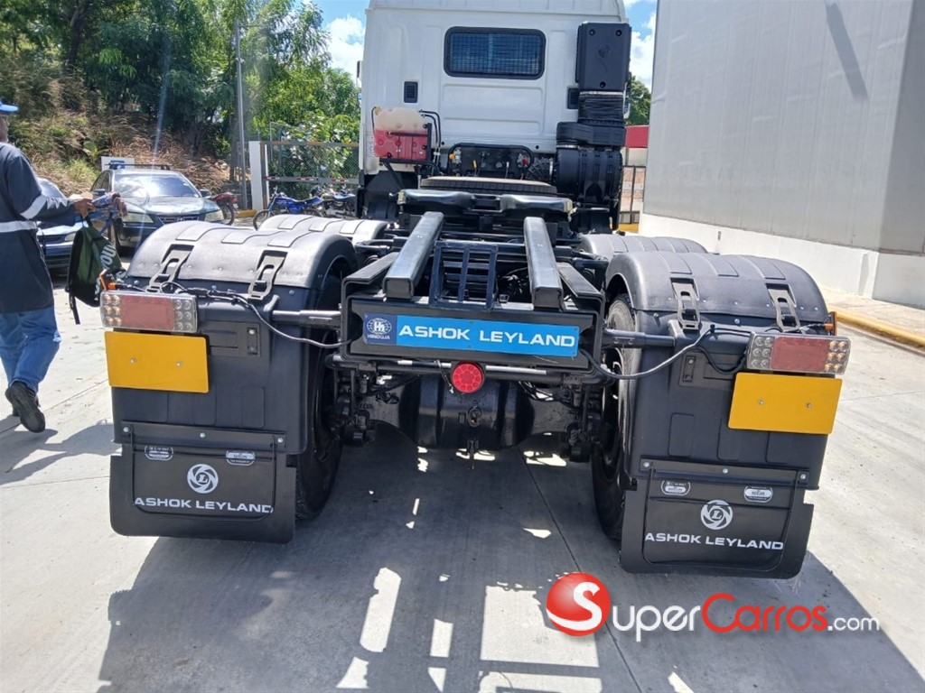2025 ASHOK LEYLAND CAPTAIN — foto 3 / 6