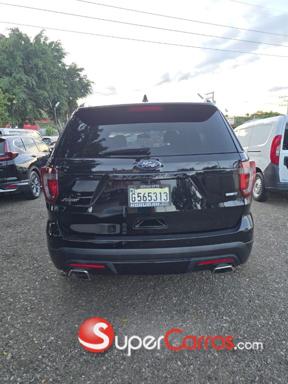 2017 Ford Explorer Sport — foto 3 / 10