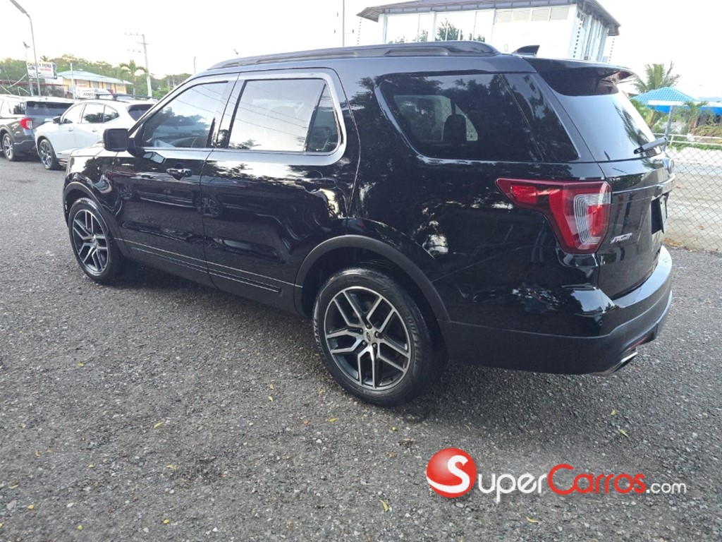 2017 Ford Explorer Sport — foto 4 / 10