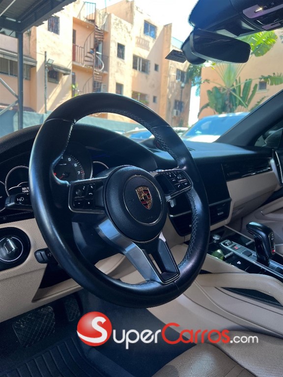 2019 Porsche Cayenne — foto 4 / 9