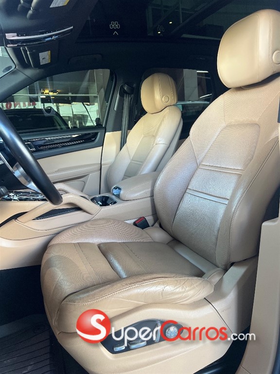 2019 Porsche Cayenne — foto 5 / 9