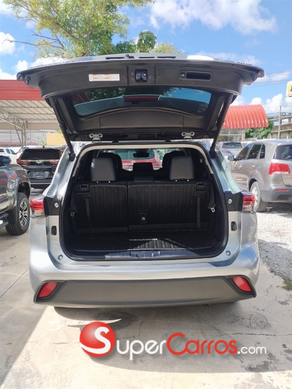 2021 Toyota Highlander XLE — foto 5 / 9