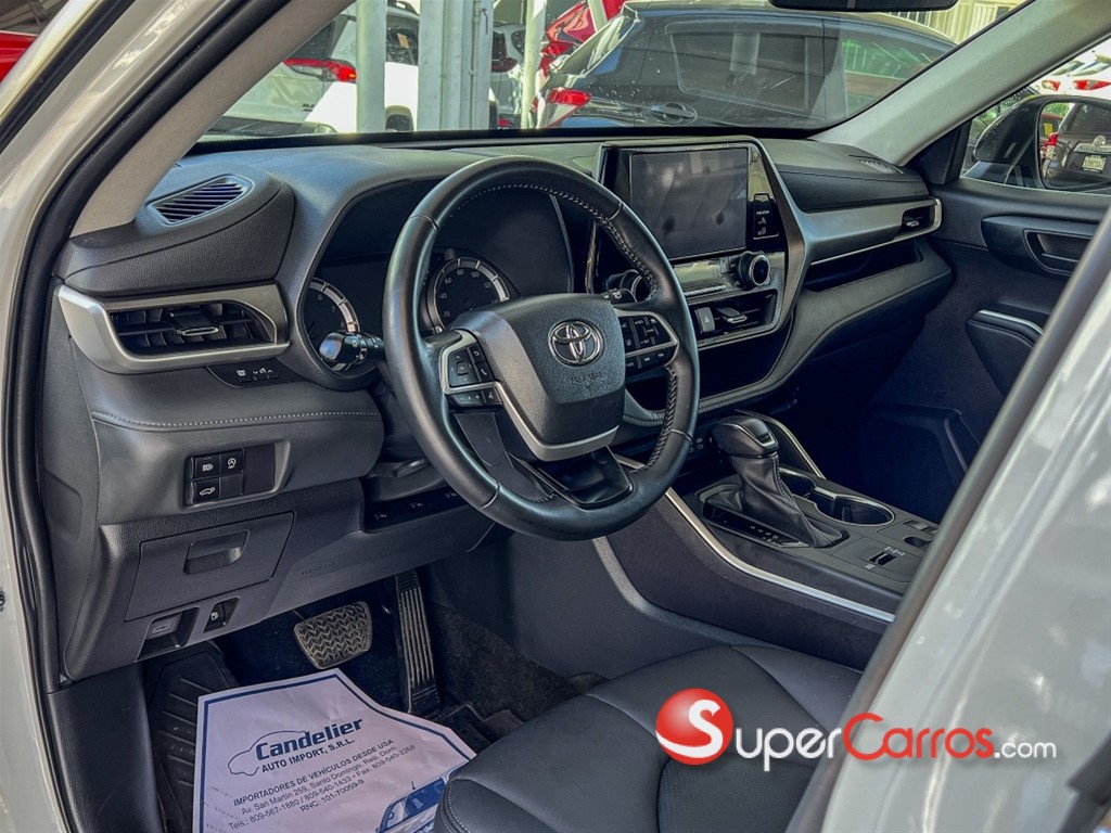 2023 Toyota Highlander LE Plus — foto 4 / 11