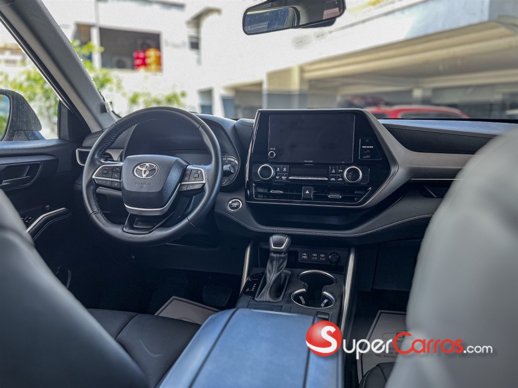 2023 Toyota Highlander LE Plus — foto 5 / 11