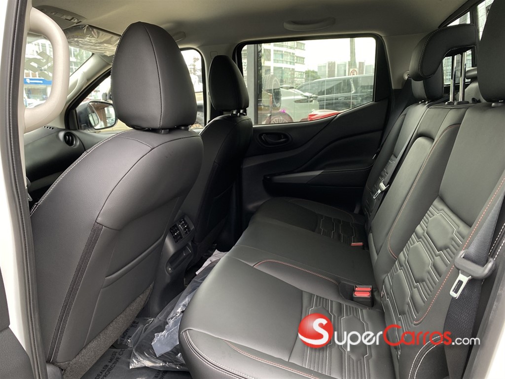 2025 Nissan Navara PRO X4 — foto 6 / 11