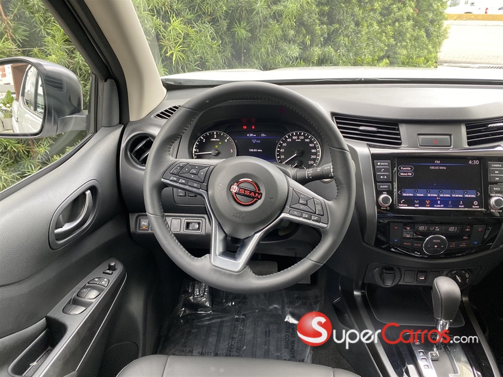 2025 Nissan Navara PRO X4 — foto 8 / 11