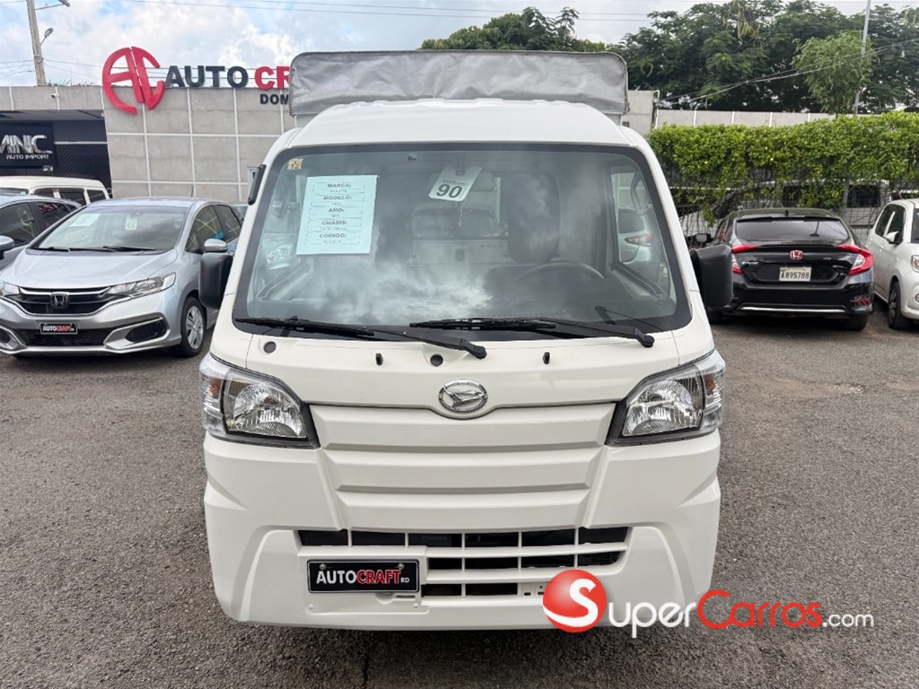2019 Daihatsu Hijet — foto 4 / 10