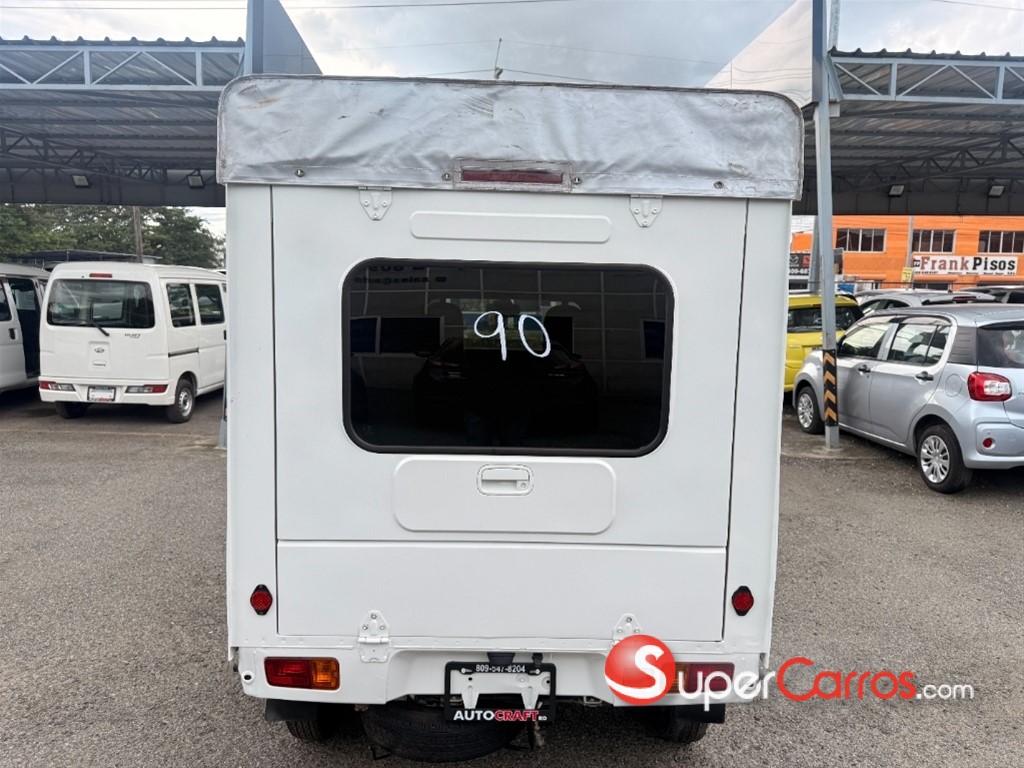 2019 Daihatsu Hijet — foto 5 / 10