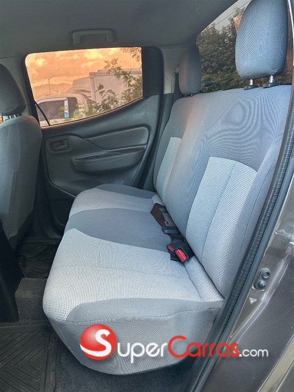 2017 Fiat Fullback — foto 8 / 9