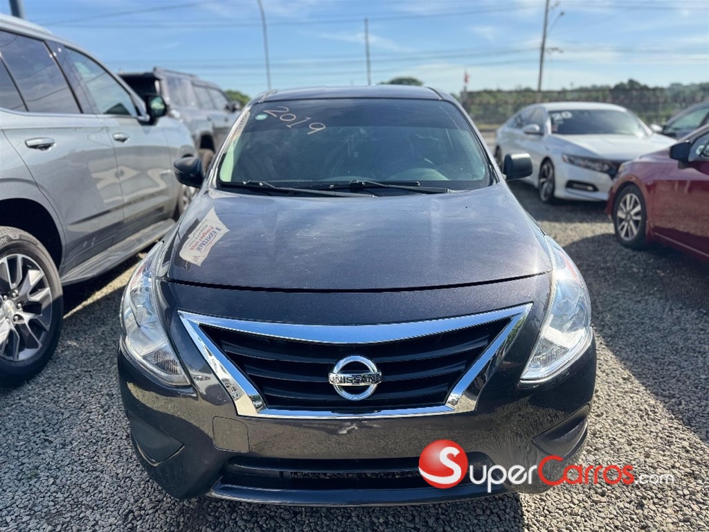 2019 Nissan Versa — foto 4 / 11