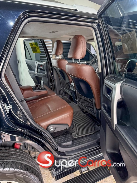 2021 Toyota 4 Runner Limited — foto 6 / 12