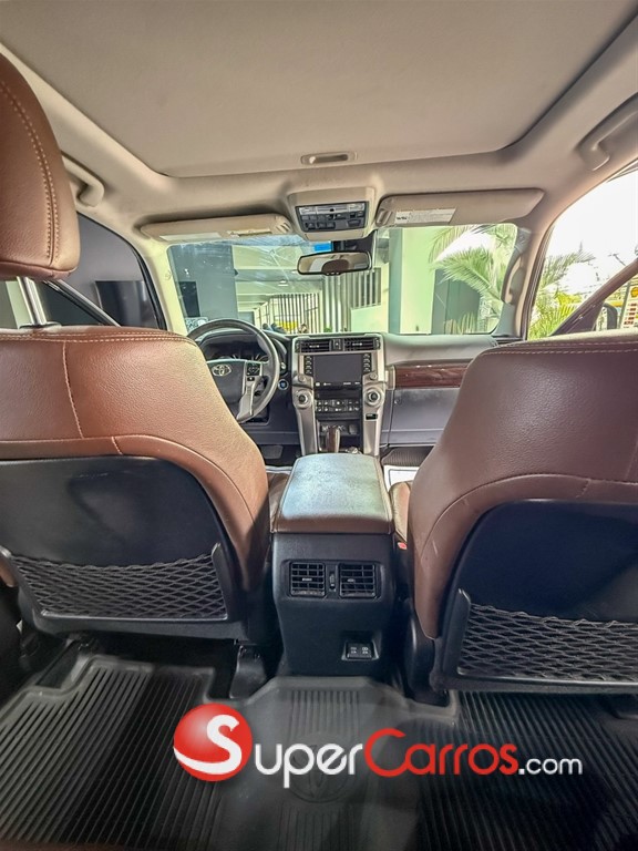 2021 Toyota 4 Runner Limited — foto 9 / 12