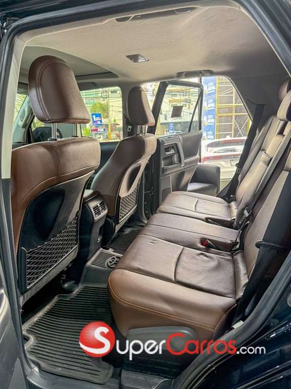 2021 Toyota 4 Runner Limited — foto 10 / 12