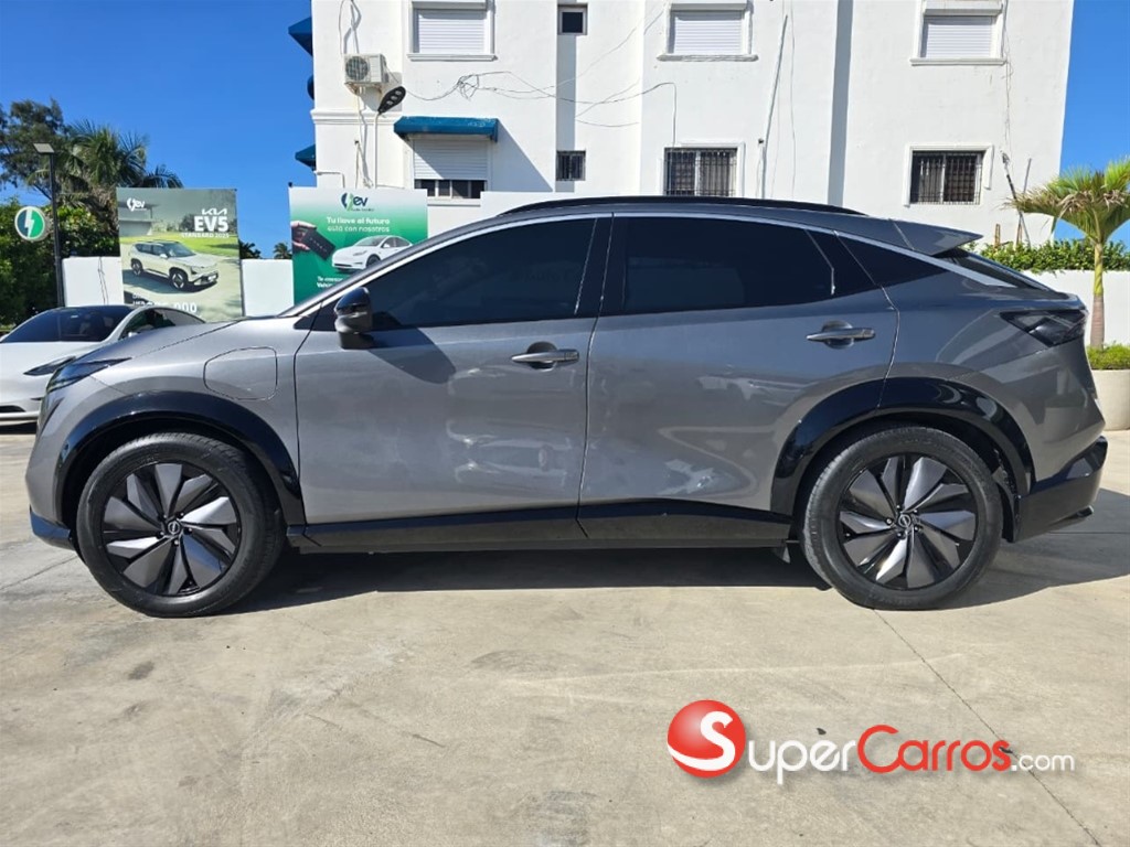 2023 Nissan ARIYA — foto 2 / 12