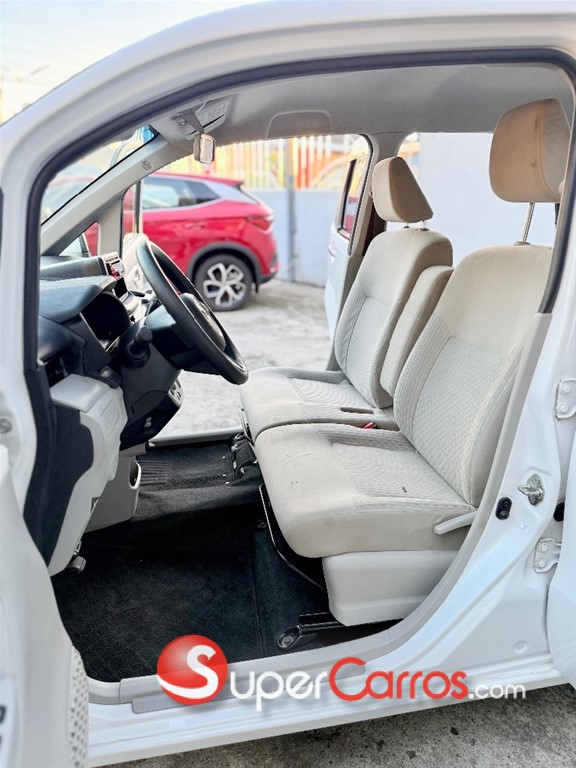 2019 Daihatsu Move — foto 5 / 12