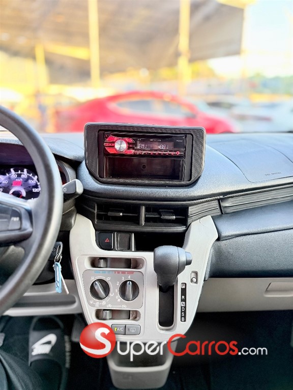 2019 Daihatsu Move — foto 7 / 12