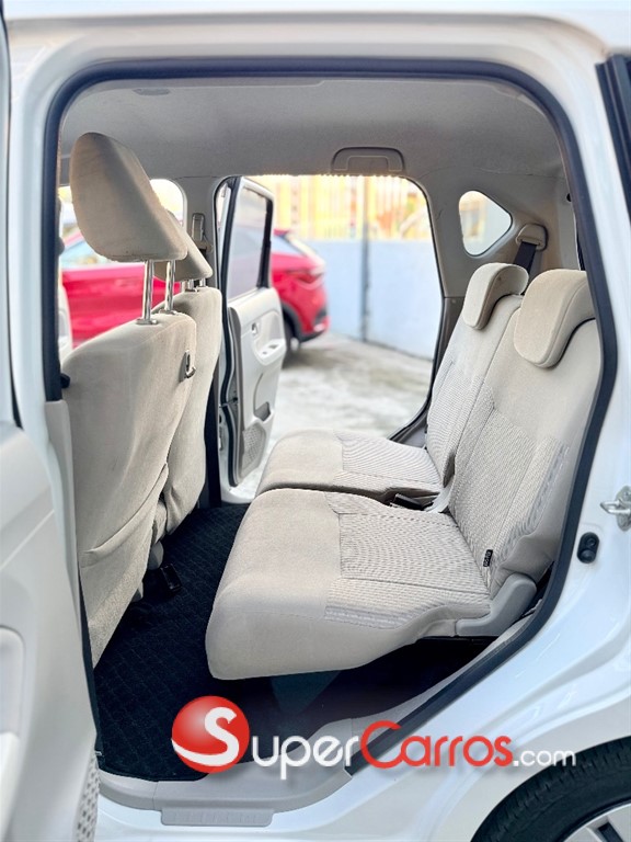 2019 Daihatsu Move — foto 10 / 12