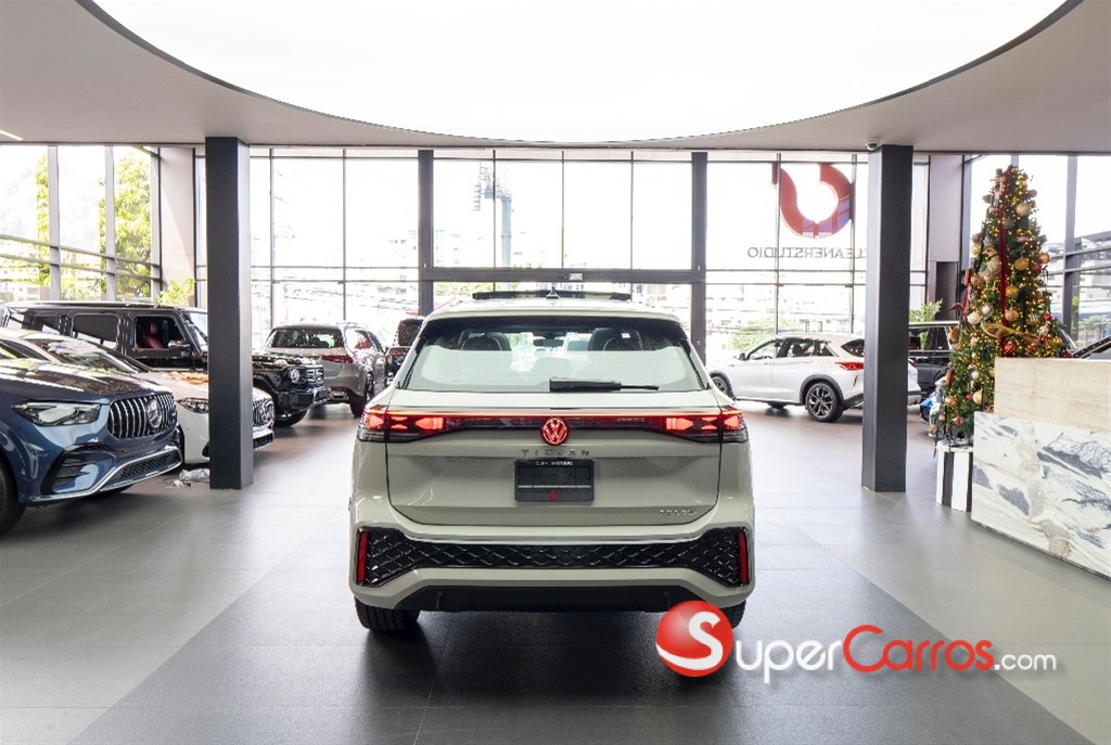 2026 Volkswagen Tiguan R Design — foto 5 / 10