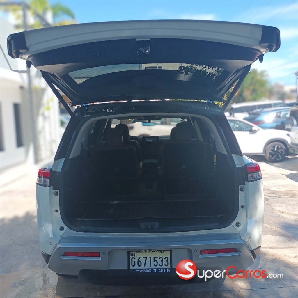 2023 Nissan Pathfinder Exclusive — foto 11 / 11