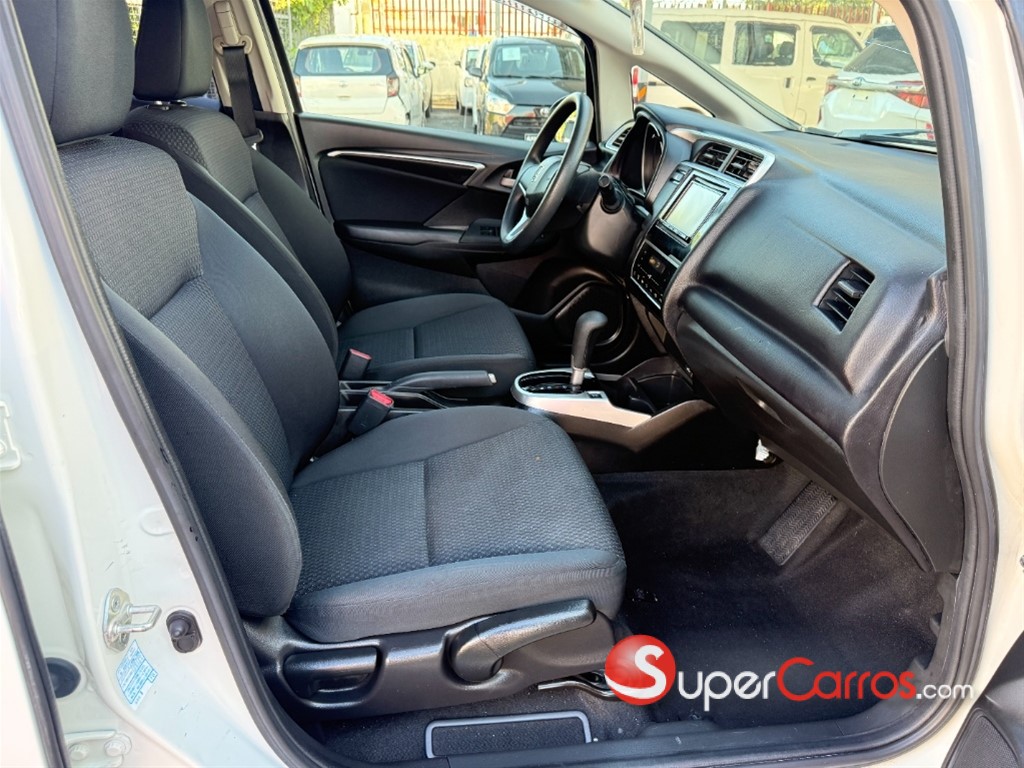 2020 Honda Fit — foto 10 / 12