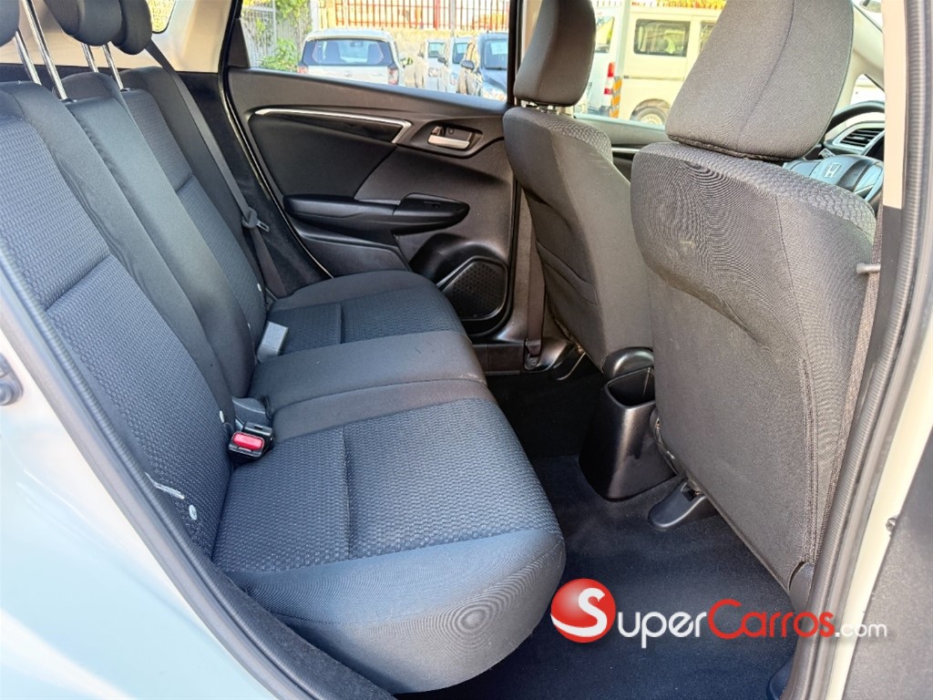 2020 Honda Fit — foto 11 / 12