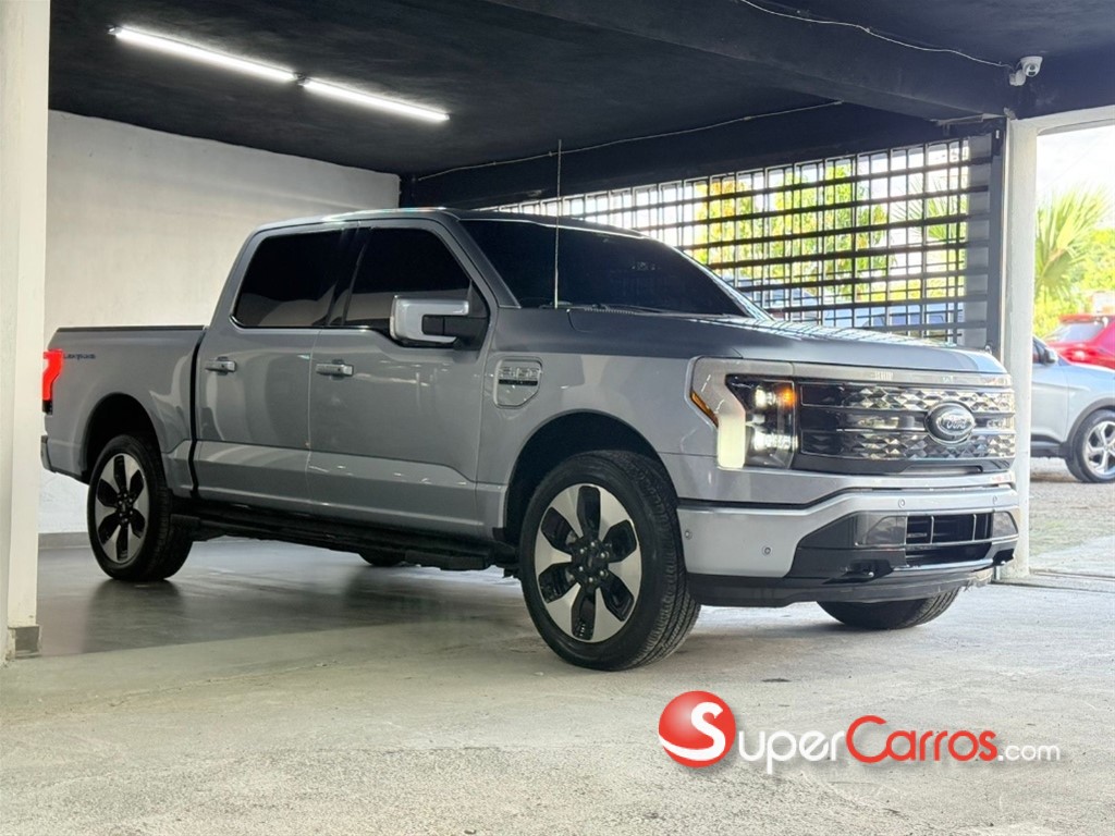 2022 Ford F 150 Lightning Platinum
