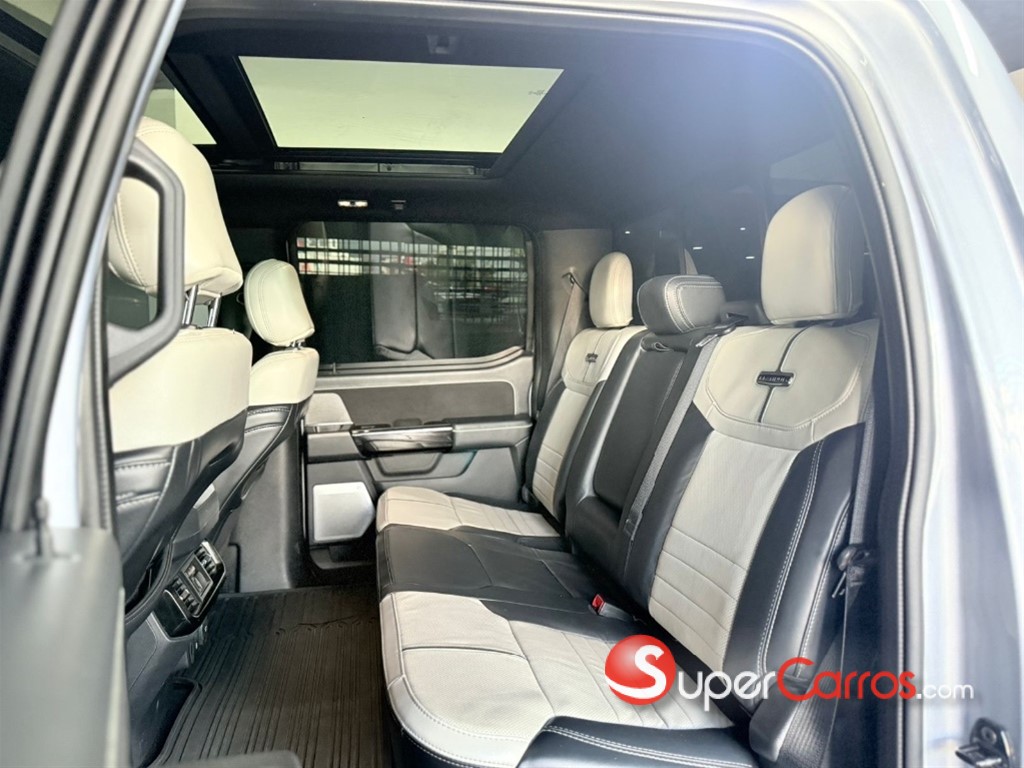 2022 Ford F 150 Lightning Platinum — foto 9 / 12