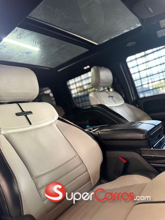 2022 Ford F 150 Lightning Platinum — foto 10 / 12