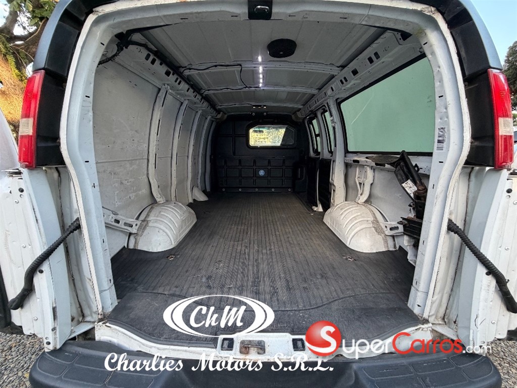 2018 Chevrolet Express — foto 6 / 9