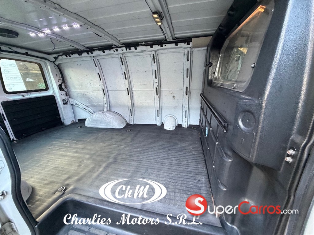 2018 Chevrolet Express — foto 7 / 9