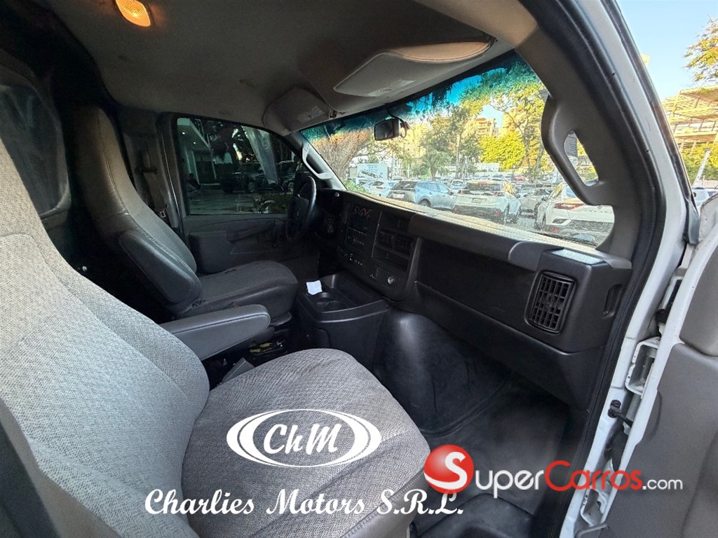 2018 Chevrolet Express — foto 8 / 9