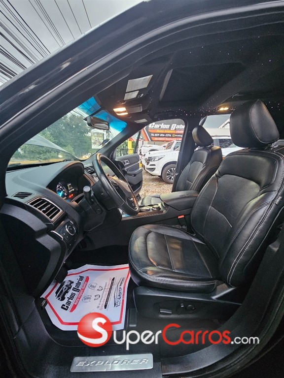 2019 Ford Explorer Limited — foto 7 / 10