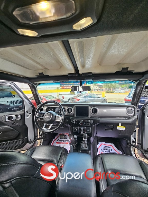 2021 Jeep Gladiator Overland — foto 2 / 12