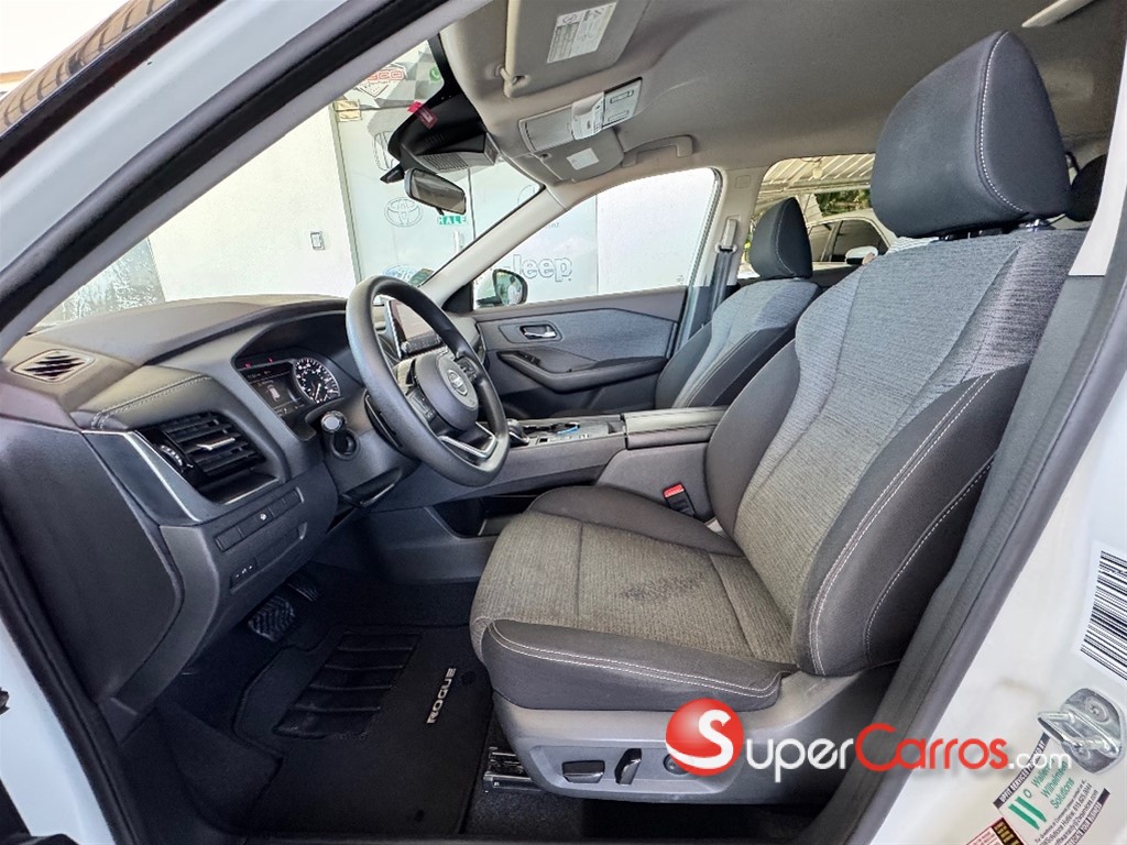 2021 Nissan Rogue SV — foto 7 / 8