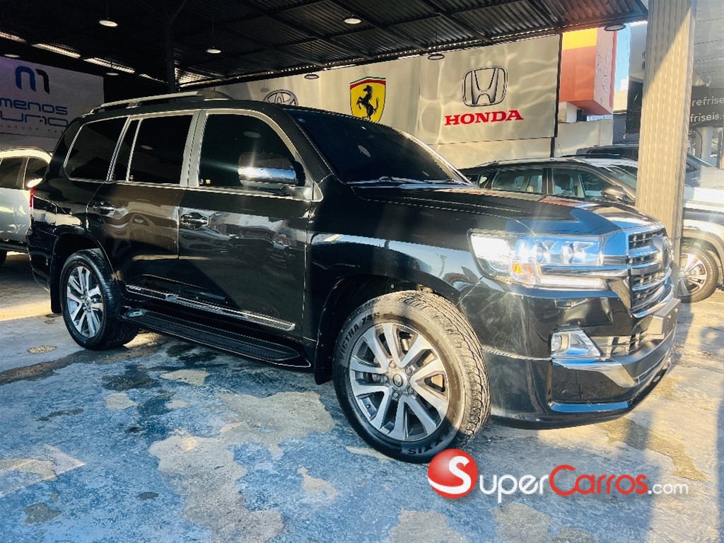 2020 Toyota Land Cruiser VXR — foto 2 / 12