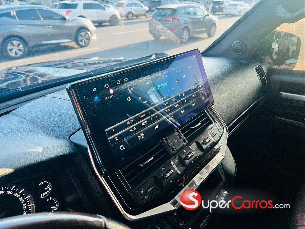 2020 Toyota Land Cruiser VXR — foto 12 / 12