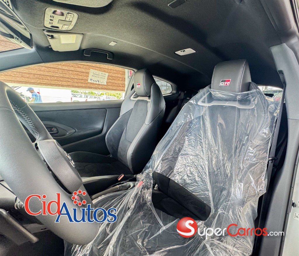 2026 Toyota Yaris GR — foto 10 / 11