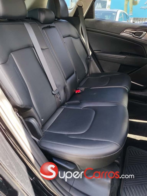 2023 Kia Sportage EX — foto 5 / 11