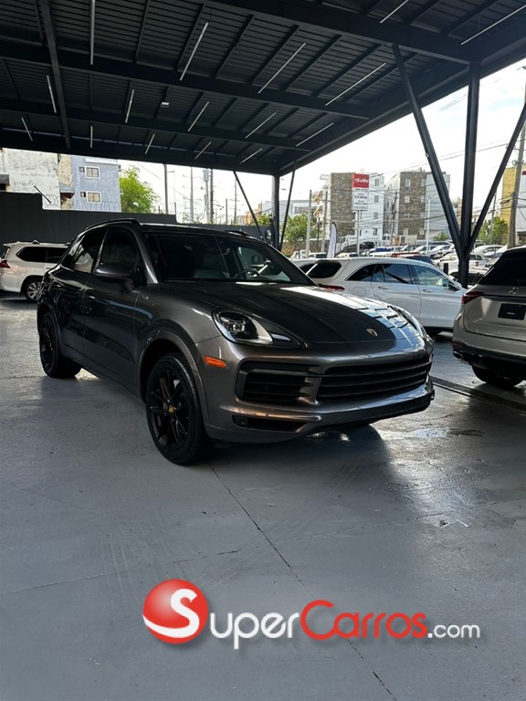 2019 Porsche Cayenne — foto 2 / 12