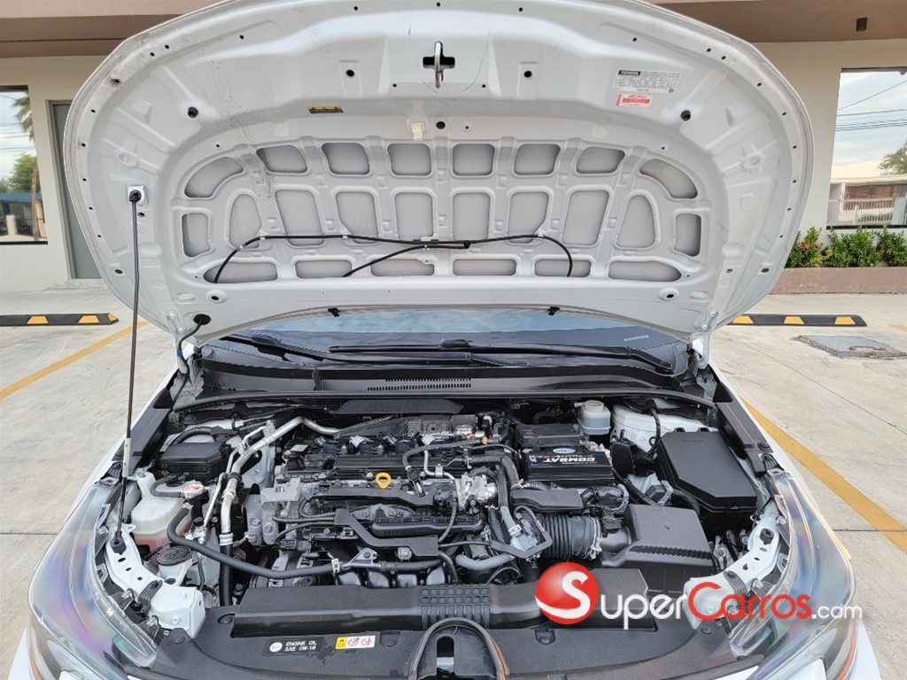 2021 Toyota Corolla SE — foto 2 / 9