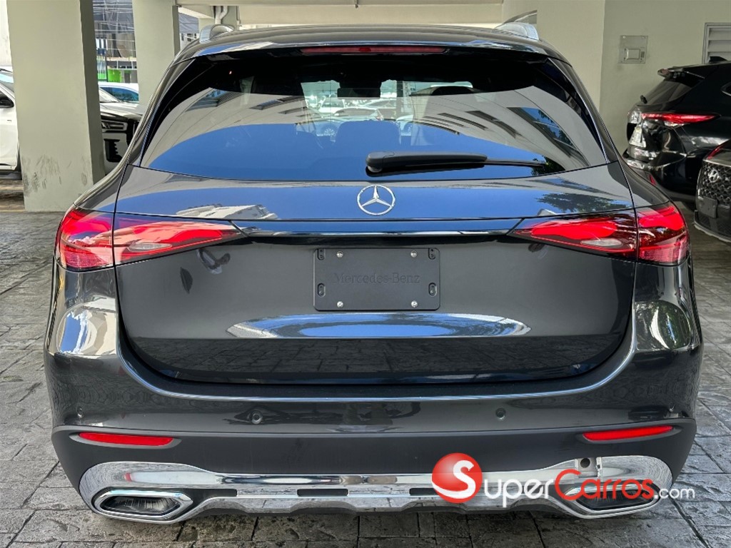 2026 Mercedes-Benz Clase GLC 200 — foto 3 / 9