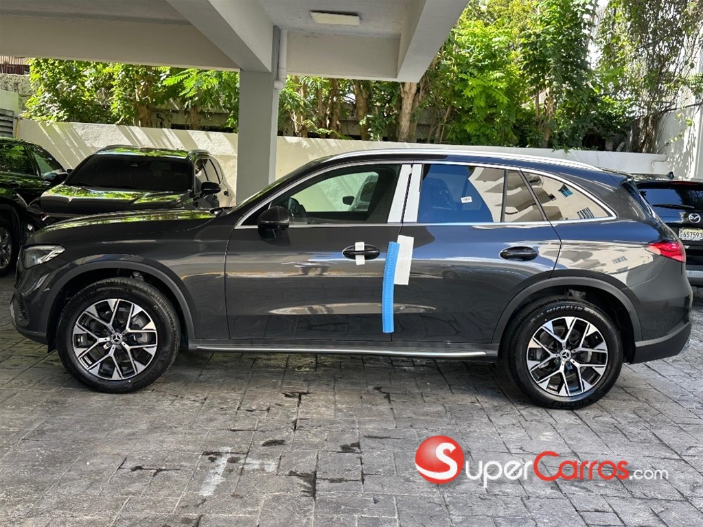2026 Mercedes-Benz Clase GLC 200 — foto 5 / 9