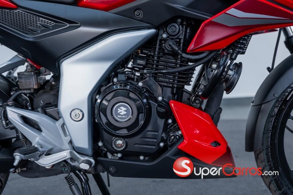 2025 Bajaj Pulsar — foto 6 / 12