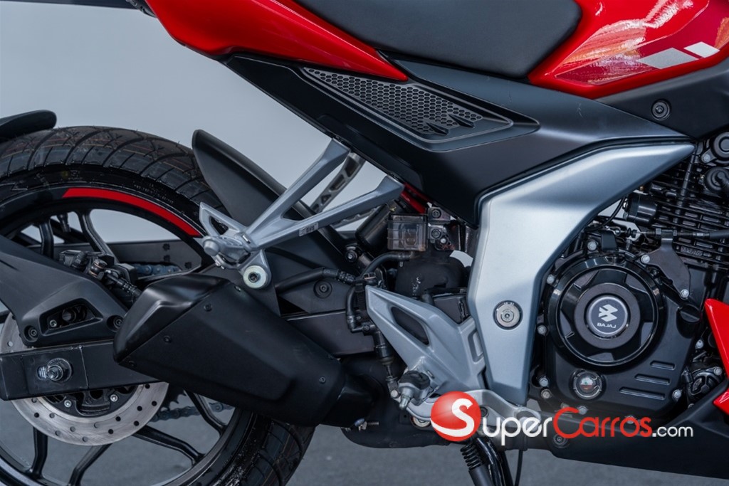 2025 Bajaj Pulsar — foto 8 / 12