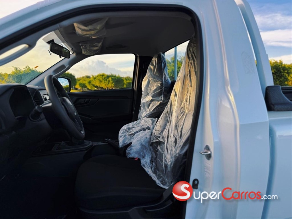 2026 Isuzu DMAX — foto 6 / 12
