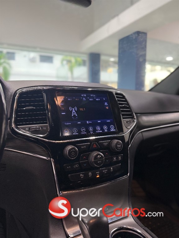 2019 Jeep Grand Cherokee Limited — foto 9 / 12