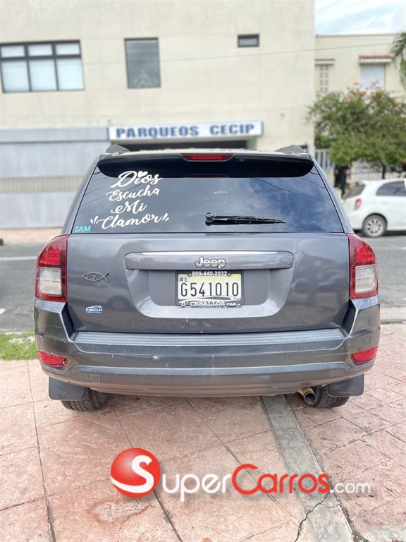 2015 Jeep Compass — foto 7 / 12